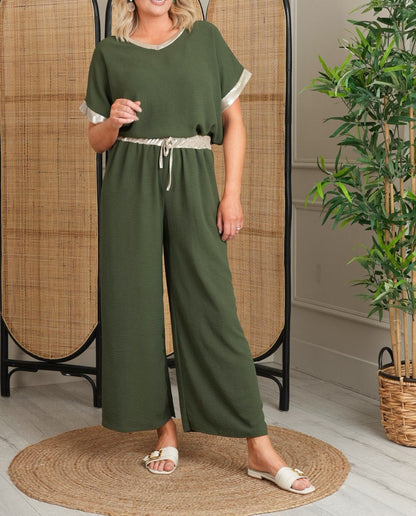Casual Gold-Trimmed Loose-Fitting Set