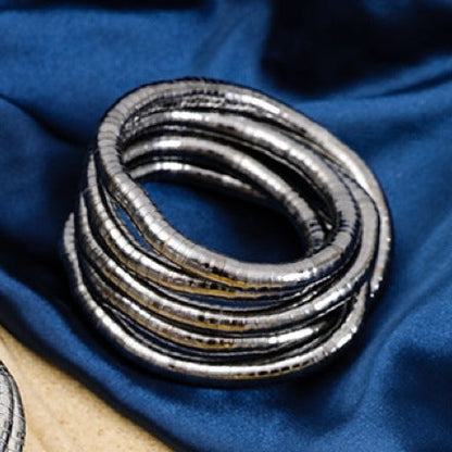 Chill Bendable Snake Necklace