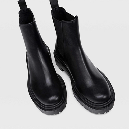 Chunky Chelsea Boots In Black