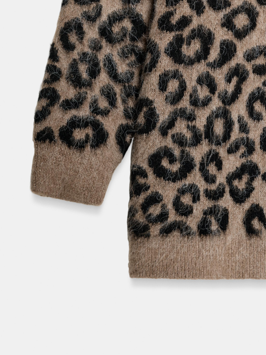 OVERSIZED ANIMAL JACQUARD KNIT CARDIGAN